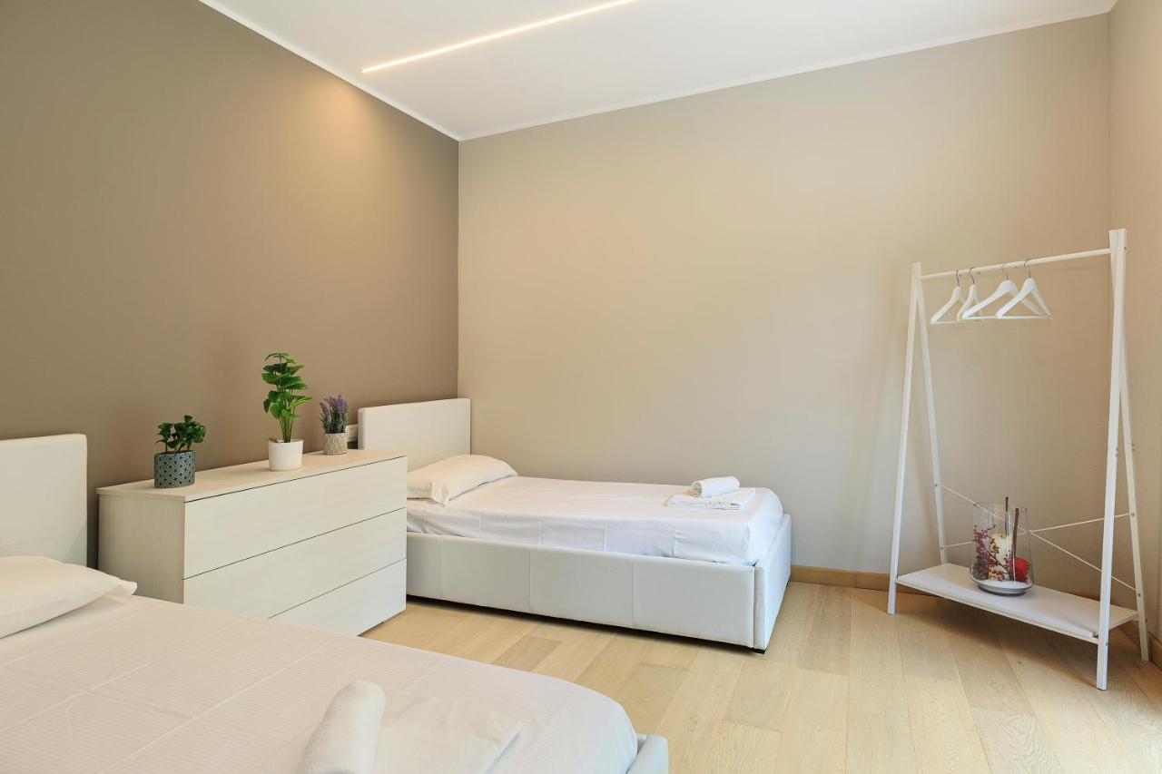 Skylake Penthouse By Impero House Stresa Extérieur photo